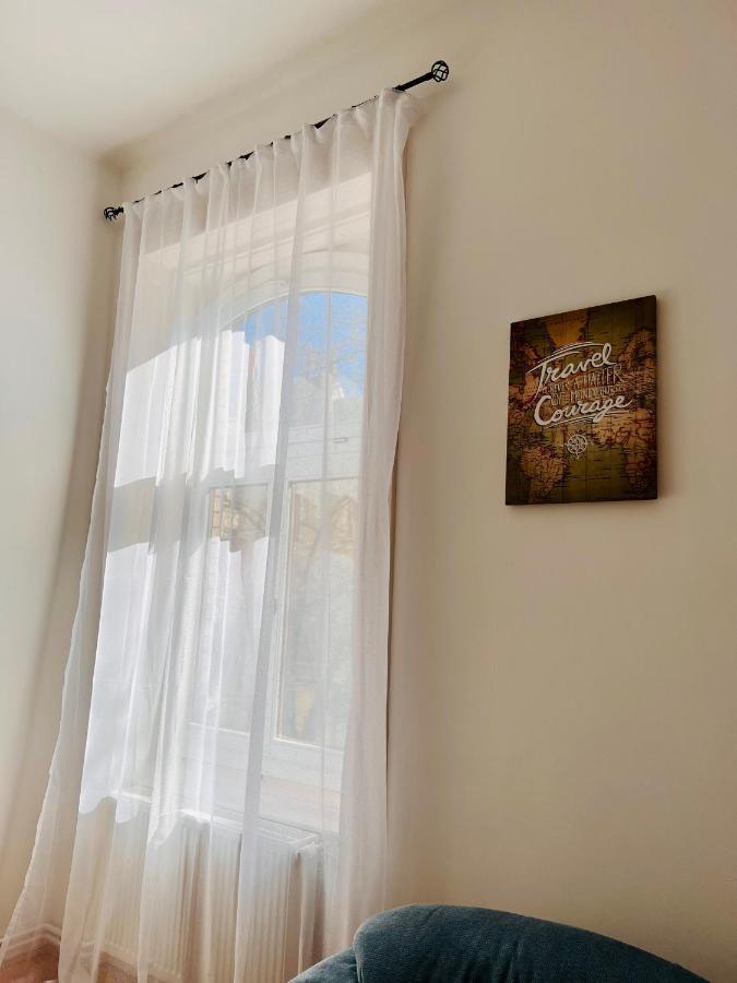 Apartment Friends Central Oradea Exterior foto